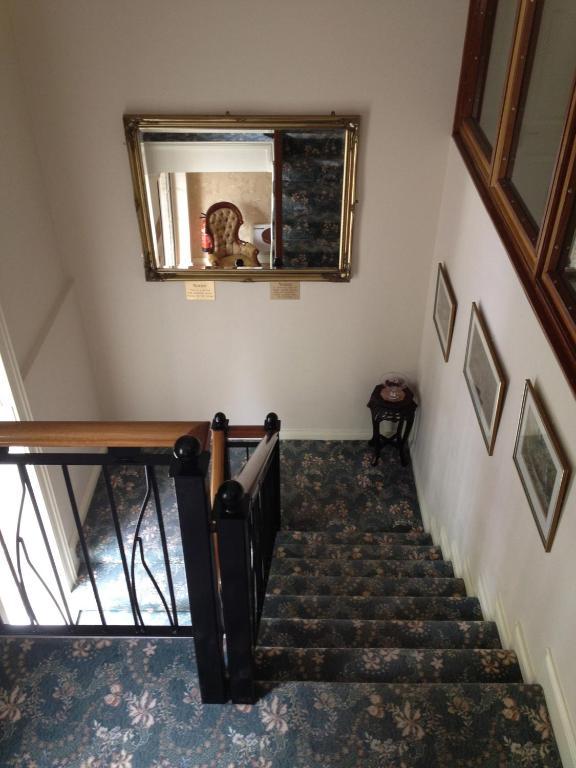 Robeen House Hotel Киларни Екстериор снимка