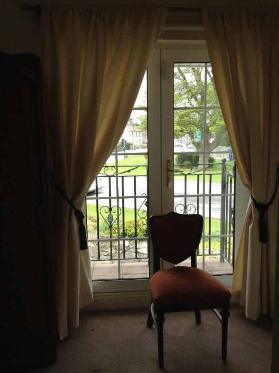 Robeen House Hotel Киларни Екстериор снимка